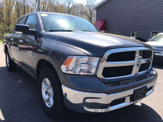 2015 RAM Ram Pickup 1500 4x4 SLT 4dr Crew Cab 5.5 ft. SB Pickup